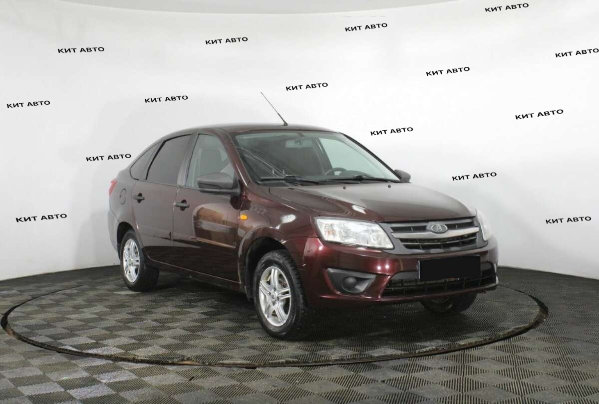 Купить Лада (ВАЗ) Гранта, 2015, 66 032 км.. Фото: #2