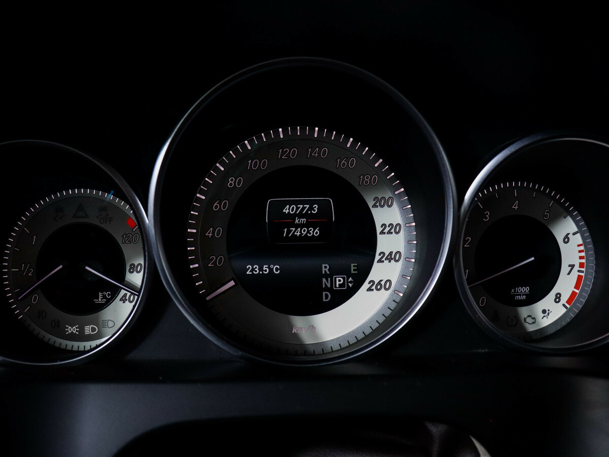 Купить Мерседес-Бенц Е-Класс, 2014, 174 921 км.. Фото: #10