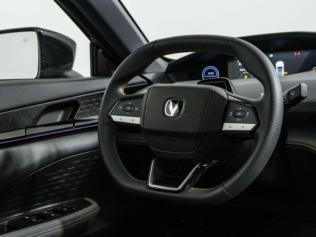 Купить Чанган УНИ-В, 2023, 28 500 км.. Фото: #8